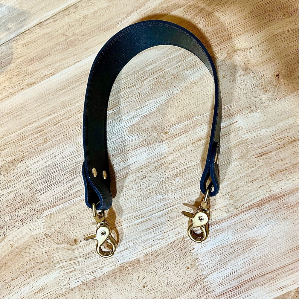 Clare V wide shortie shoulder strap